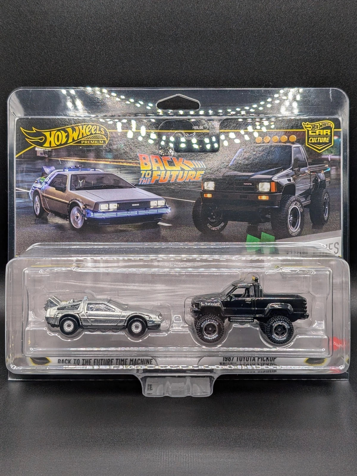 Hot Wheels Premium Back to the Future Time Machine DeLorean Toyota Pickup JHW48